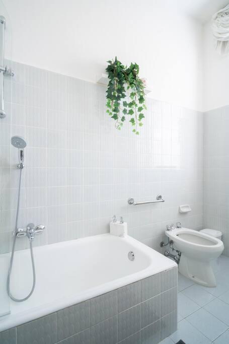 Ferienwohnung Casa Lya E Seve Bergamo Exterior foto